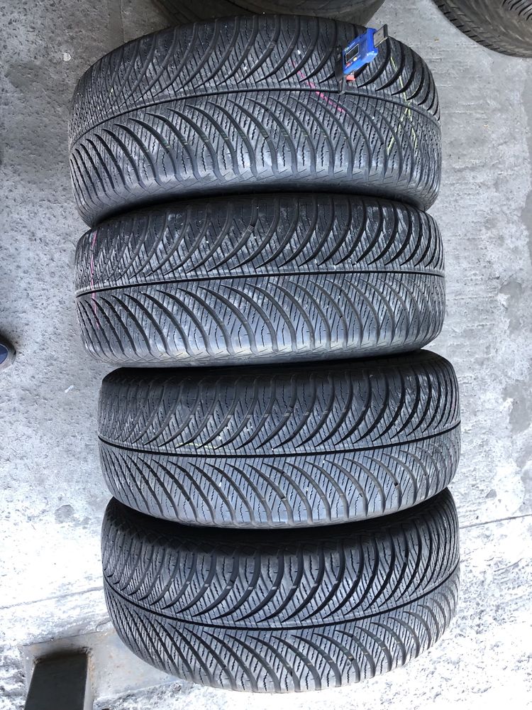 215/55/17 goodyear vector4season