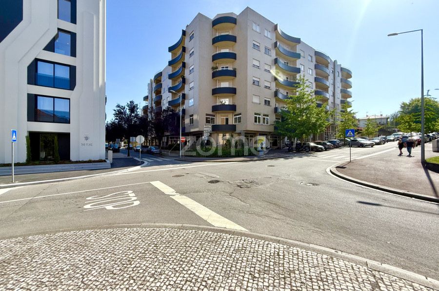 Apartamento T4 Duplex com Terraço - V.N.Famalicão