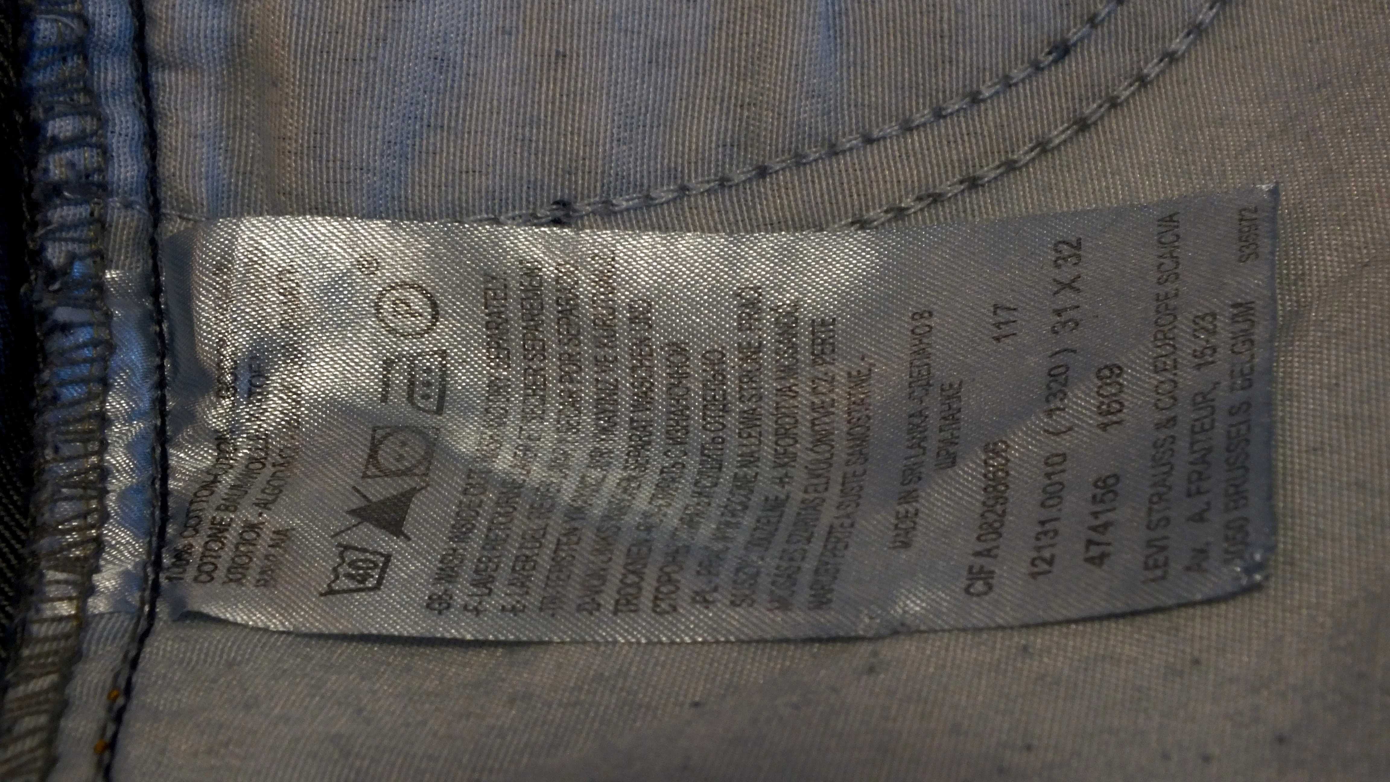 Джинсы Levis. Paзмер W31 / L32