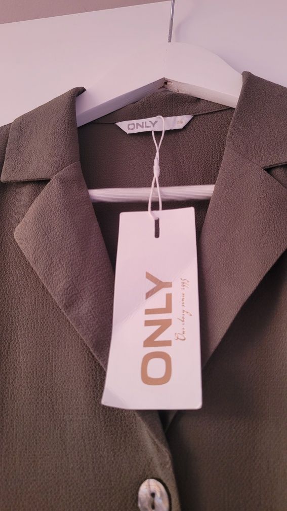 Sukienka khaki koszulowa z guzikami ONLY S 36