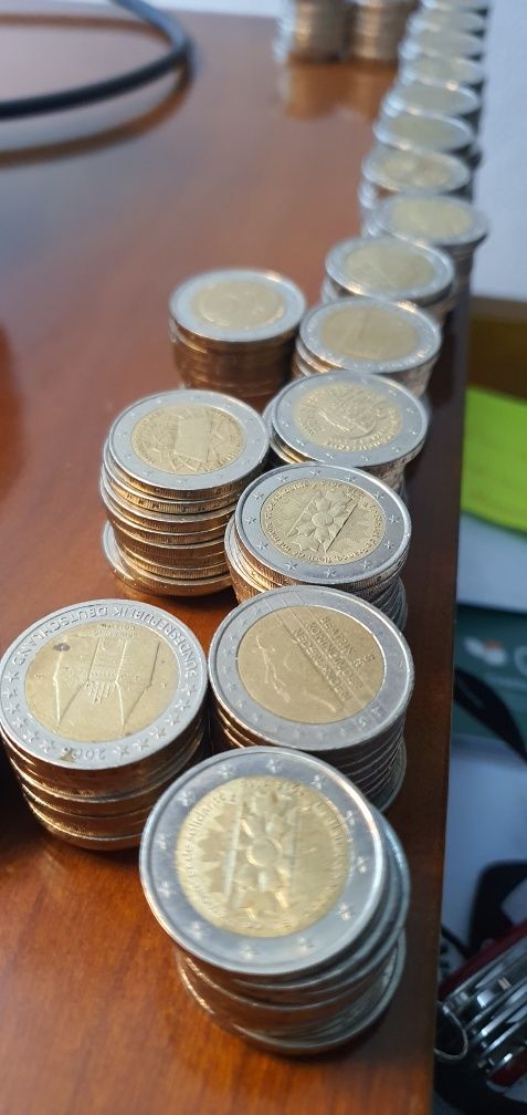 Moedas de 2€ com defeito de cunhagem