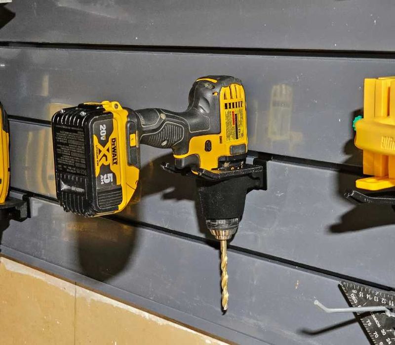 Dewalt uchwyty na wkrętarki