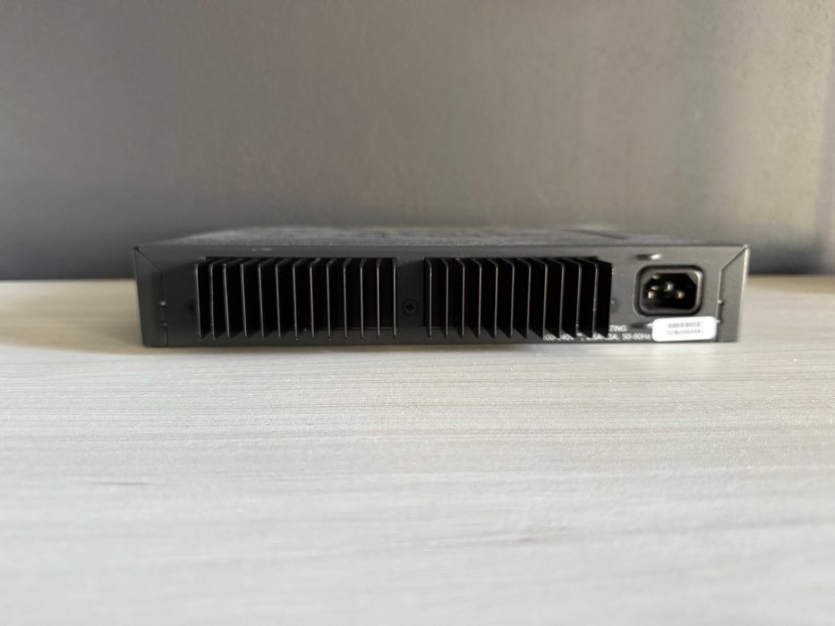 12 POE Коммутаторы Cisco Catalyst WS-C3560-12PC-S нал/безнал