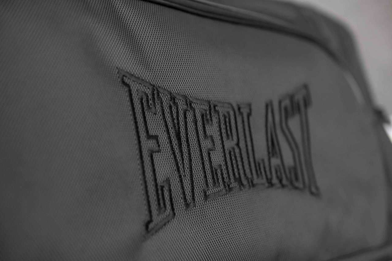 Большая мужская спортивная  дорожная сумка Everlast на 60л. черная