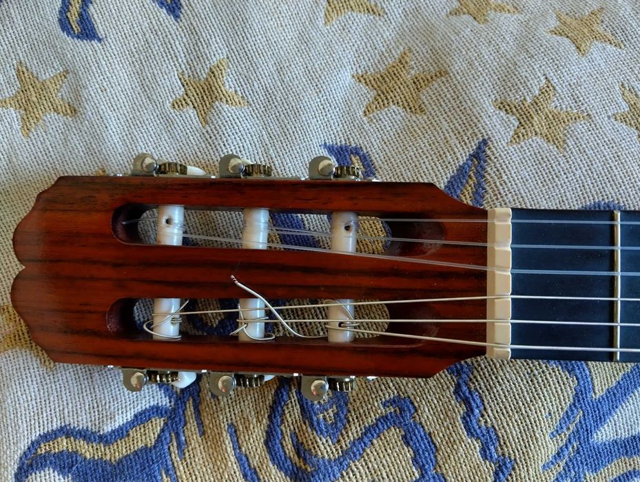 Guitarra clássica Admira Juanita