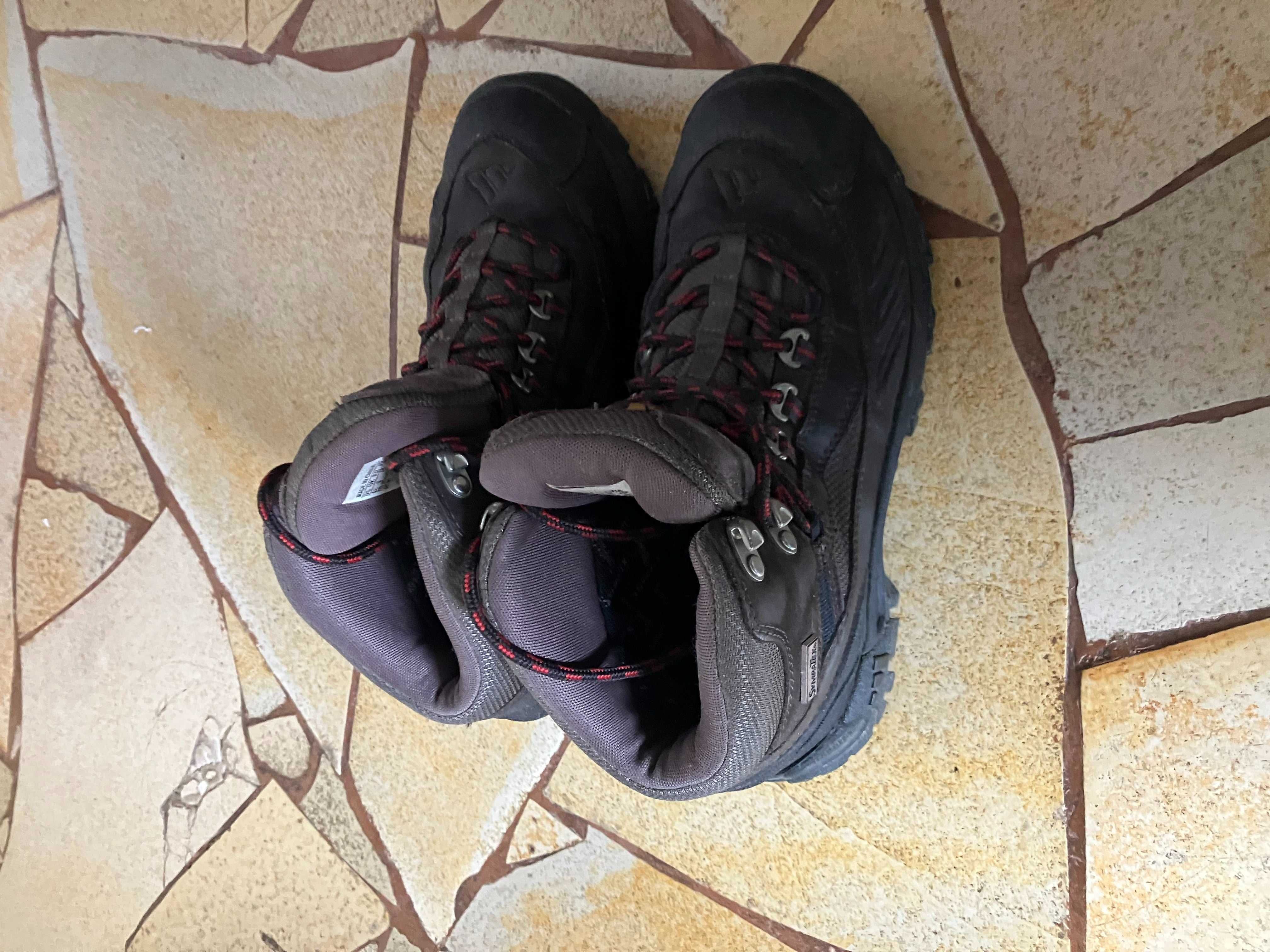 Botas de Caminhada / Trekking – Impermeáveis