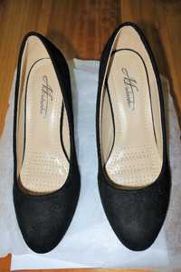 Sapatos senhora em preto