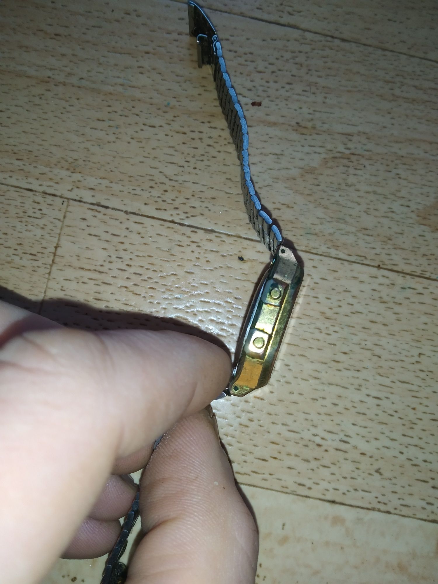 Часы Casio, влагозащита, подсветка, питание от заменяемой б