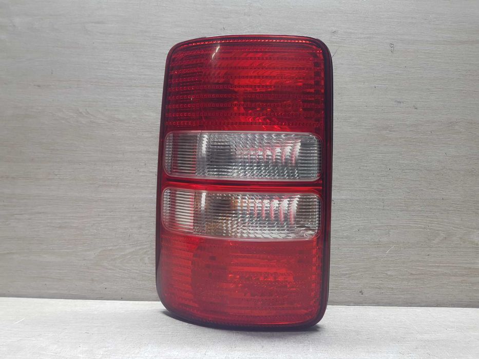 Ліхтар задній (стоп) лівий Volkswagen Caddy 3 2010-2015p. тріщина