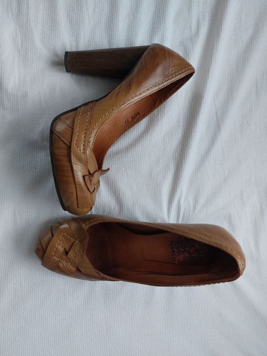 Buty/ szpilki na słupku r.37 Badura