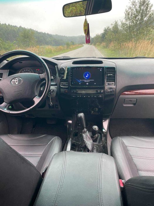 Toyota land cruiser prado