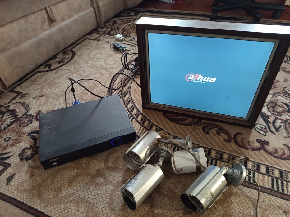 Система відеонагляду ресивер монітор камери