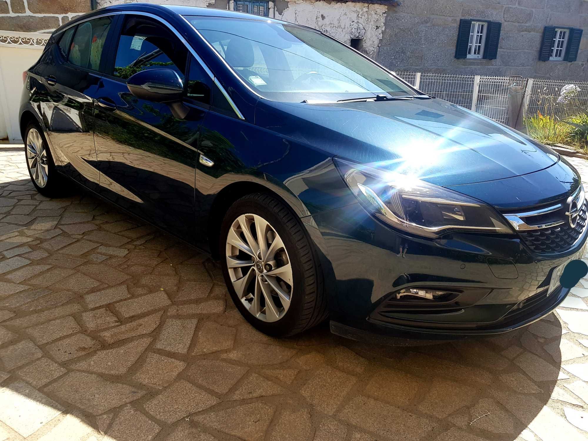 Opel Astra 11/2015