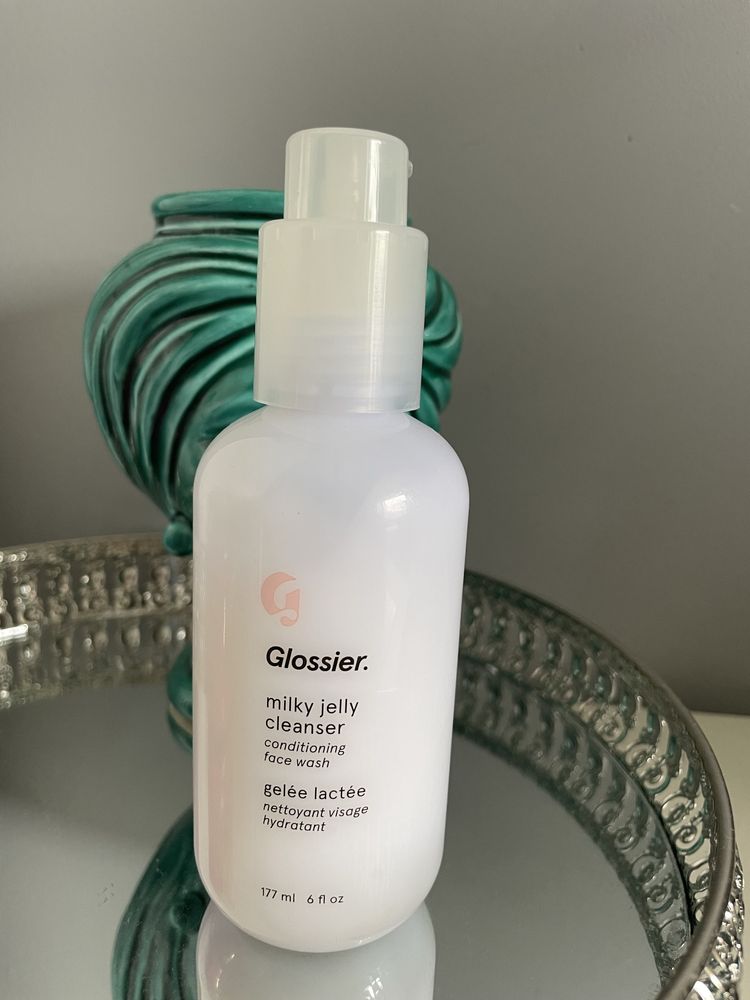 Glossier milky jelly cleanser