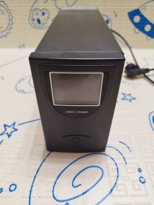 Продам ИБП 650 USB LogicPower