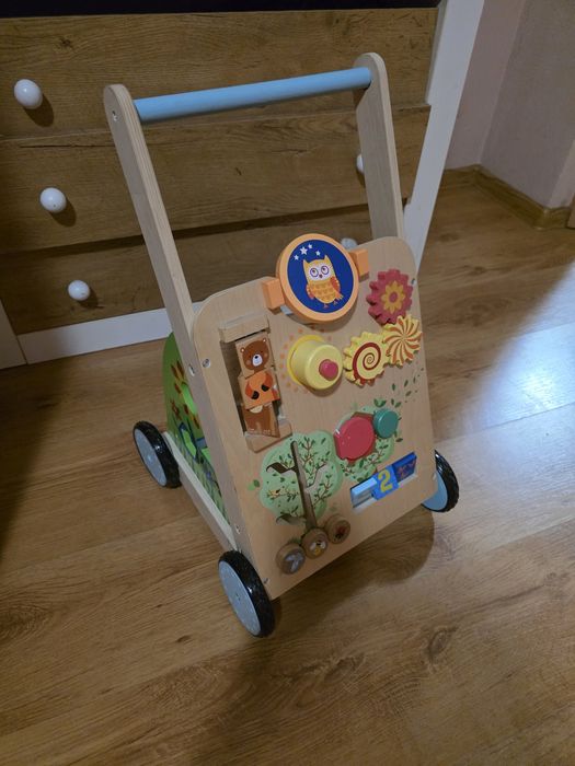 Pchacz dziecięcy drewniany jak nowy