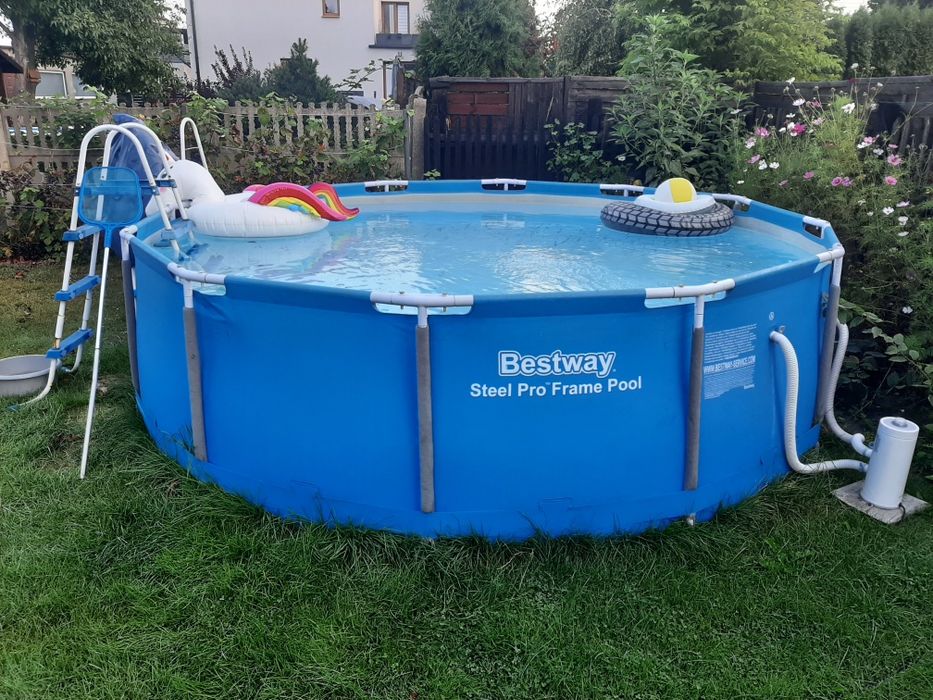 Basen stelażowy BESTWAY