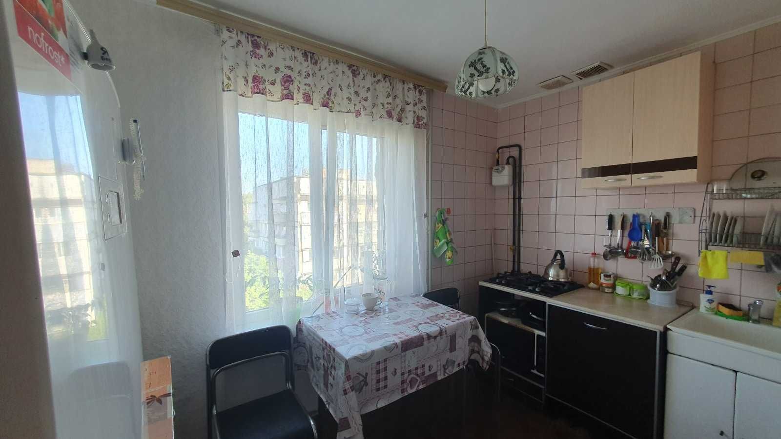 Продам 3 ком квартиру в районе Титова L