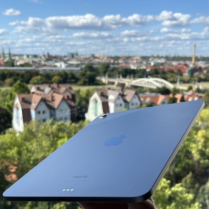 Ipad Air m2 128 gb wraz z rysikiem i klawiatura baseus
