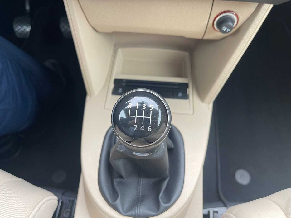 Volkswagen Touran 2015 2,0 TDI в идеале HighLine.