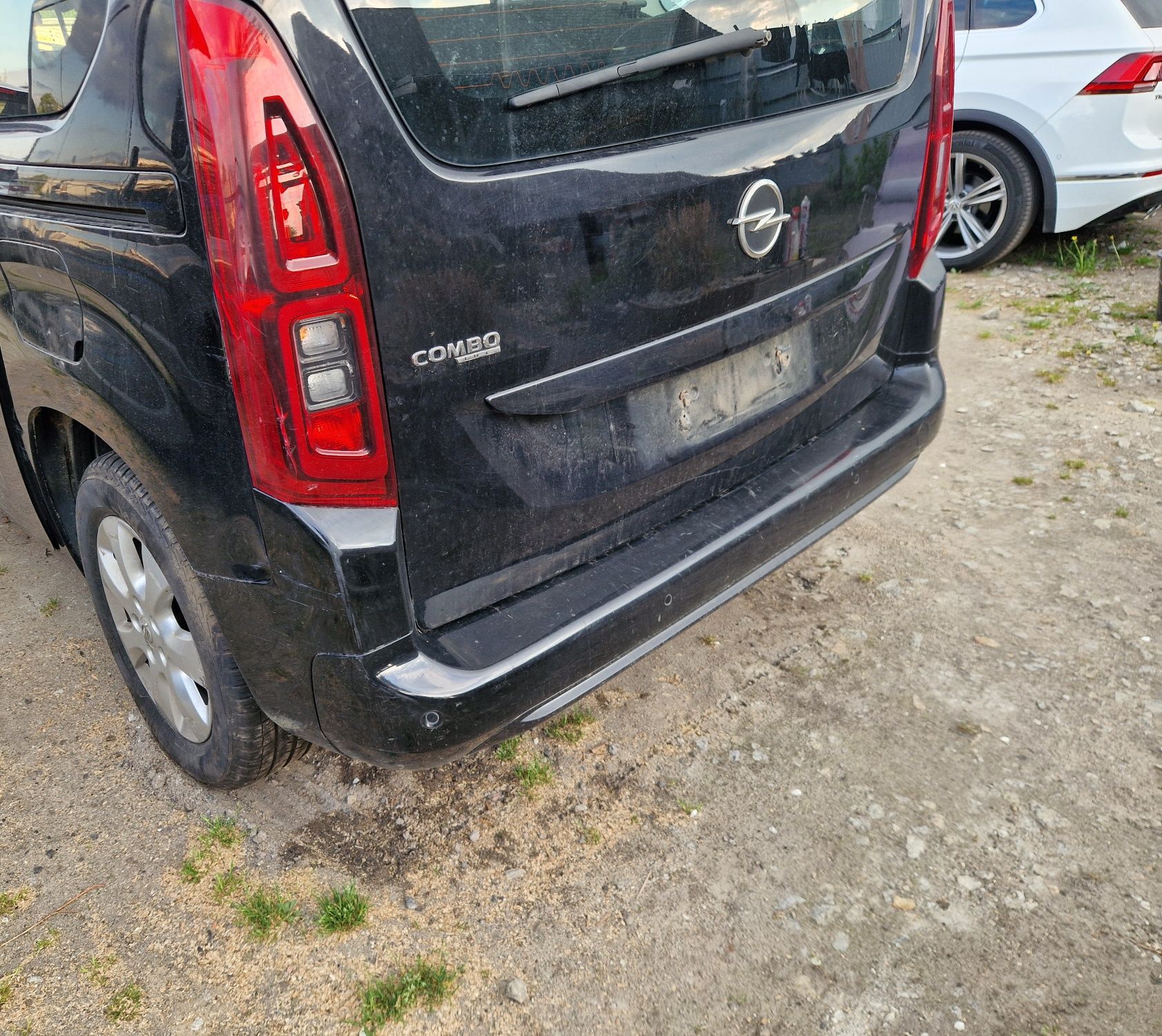 Zderzak tył tylny Berlingo IV Rifter Combo E Proace city 18- 4 PD
