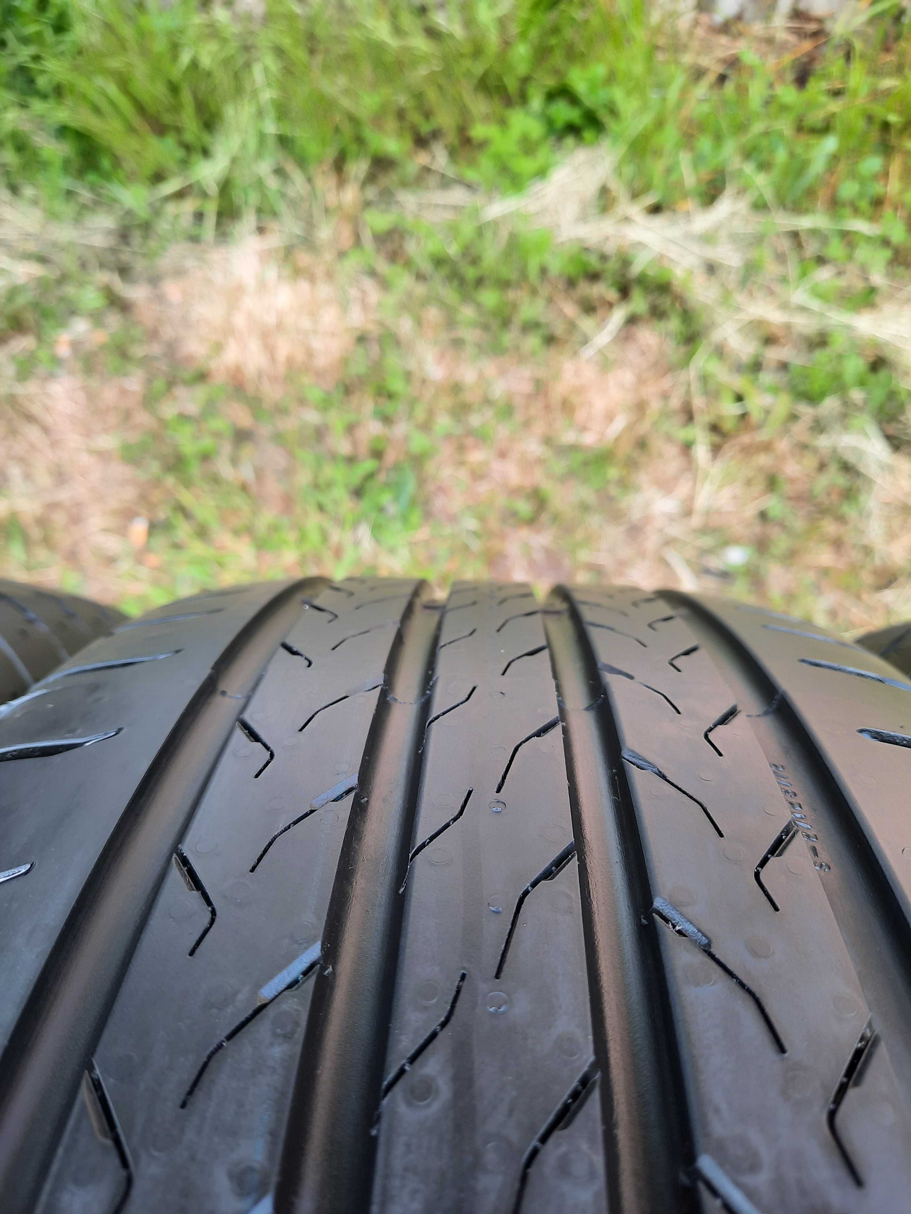 Opony letnie klasy premium CONTINENTAL 215/55/18 NOWE DEMO 2025 r.