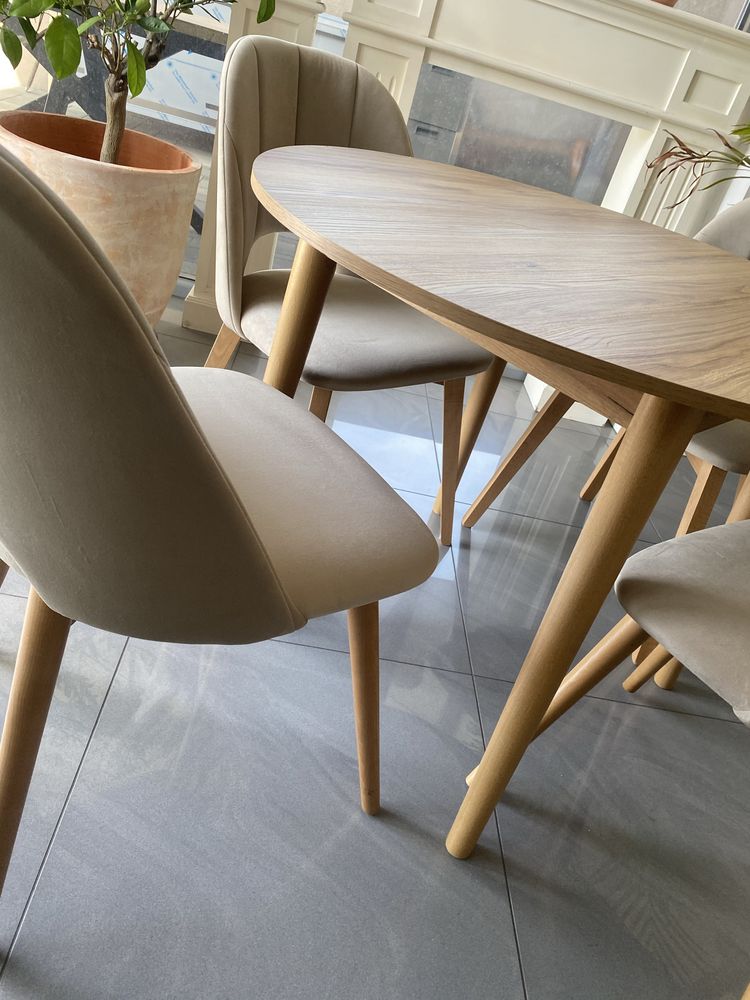 Zestaw Stół 100/140 cm DREWNO + 4x krzeslo tapicerowane