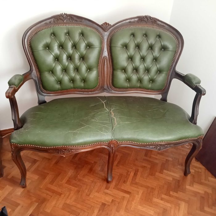 2 sofás de pele antigos