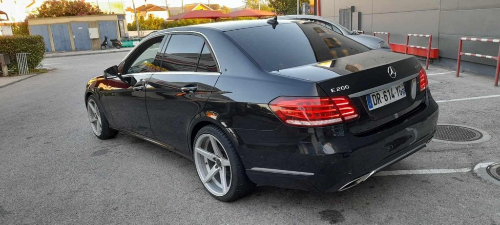 Vendo Mercedes Benz E 200 \ano 2015 matrícula francesa
