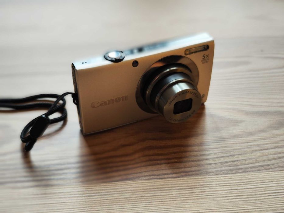 Máquina fotográfica Canon de 16 megapixels A2300