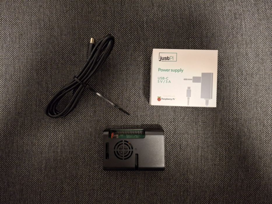 Raspberry Pi 4 4GB Starter Kit