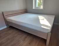 Łóżko sypialniane 160x200 z materacem