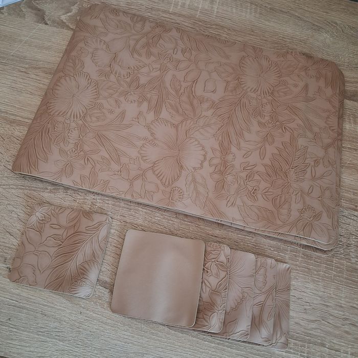 Fanquare Skórzane Beżowe maty stołowe 43x30 + podkładki 10x10 Retro