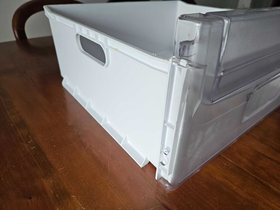 Gaveta de arca congeladora vertical Indesit