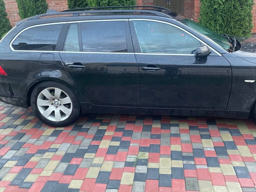 BMW E61 прадається