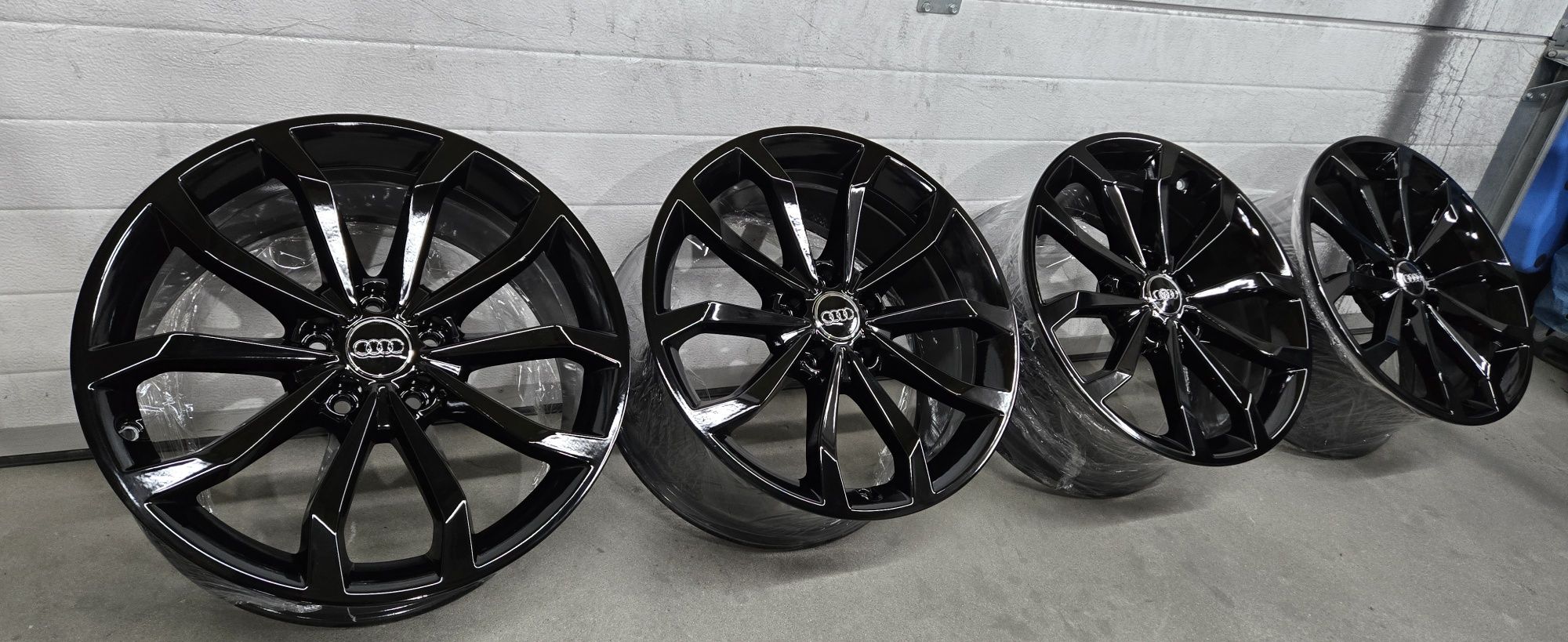 18 5x112 OEM Audi a3 a4 b7 b8 b9 a5 a6 c6 c7 c8 Q3 Q5 po renowacji