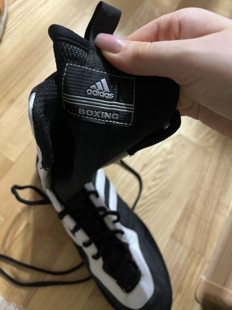 Чоловічі професійні боксерки adidas tygun 2