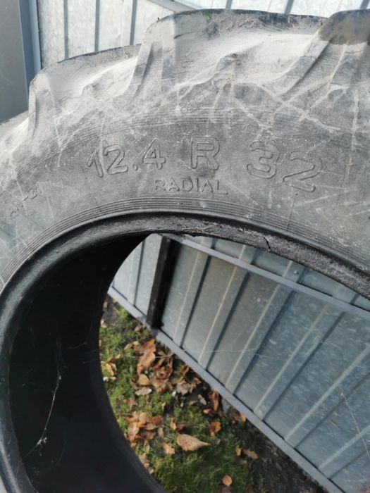 Opony 12.4 r32 do fergusona