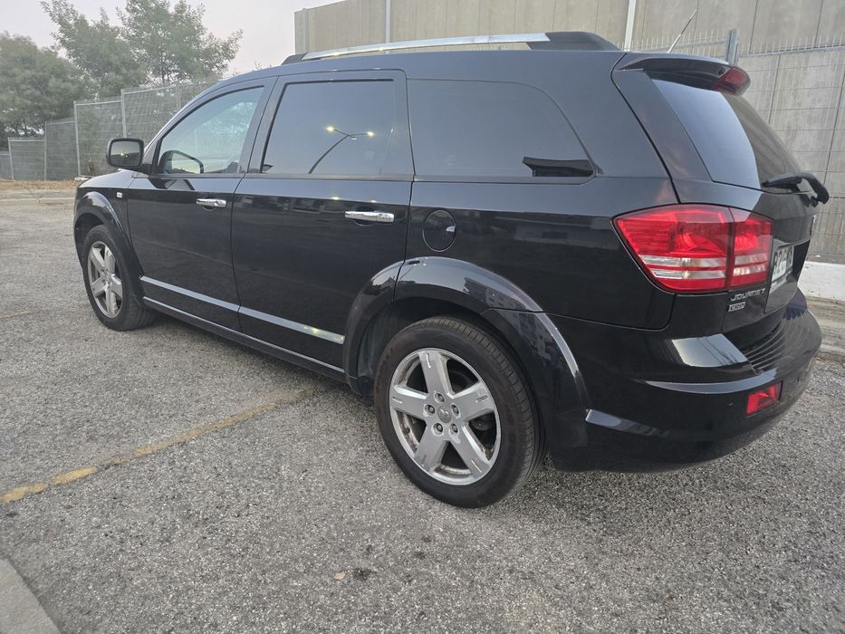 Dodge Journey 130 000km - Motor VW 2.0