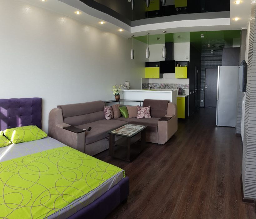 Сдаю На 25 эт. 1к.кварт. посуточно и почасово. М.Холодная гора