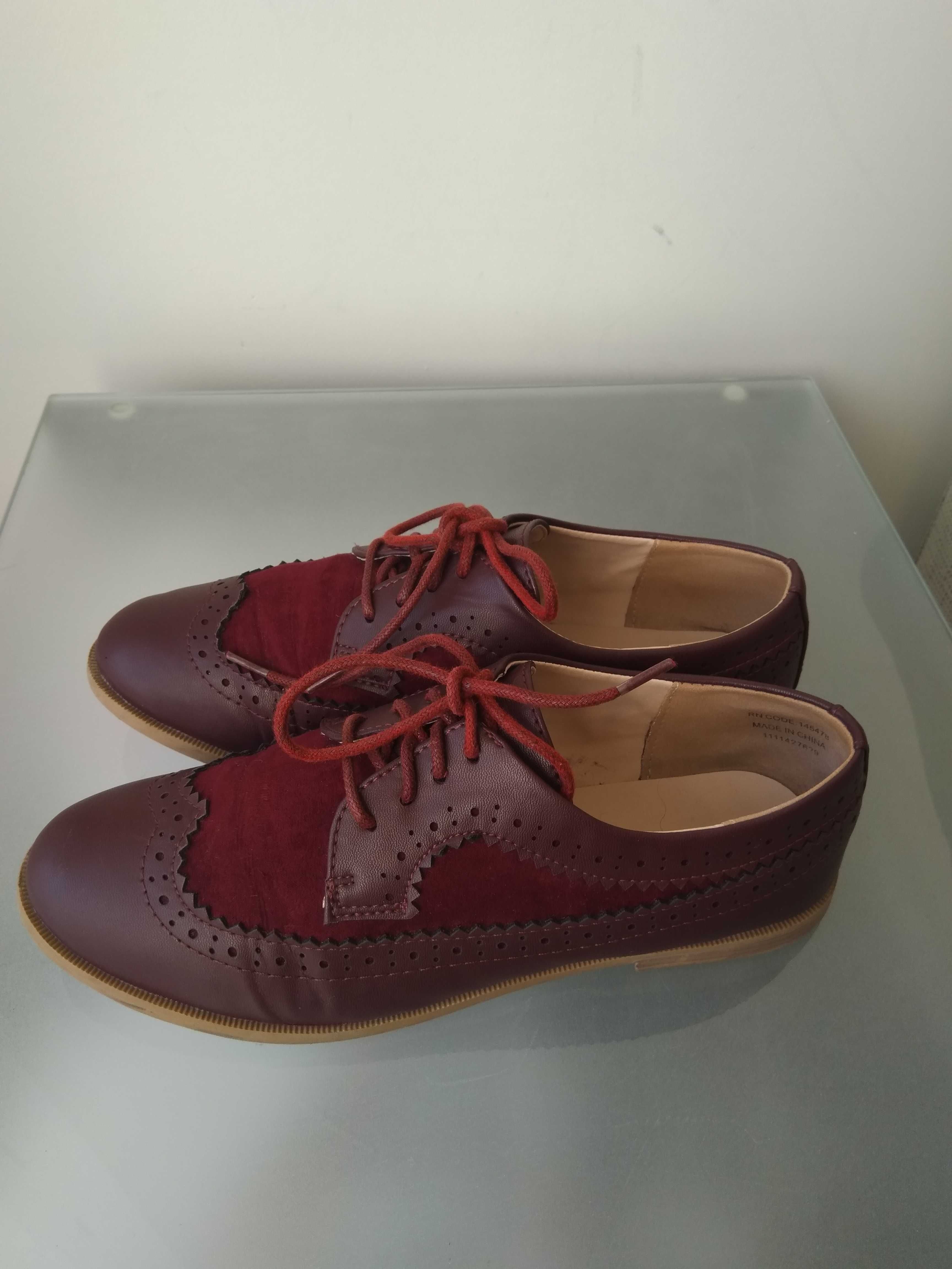 Sapatos cordão rasos 37