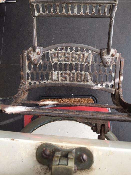 Cadeira de barbeiro antiga Vintage - Pessoa Lisboa