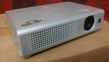 projektor Hitachi CP-RS55 przebieg 47h ! HDMI + kable TANIO !!!