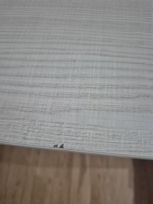 Sprzedam Biurko  z wysuwana półką