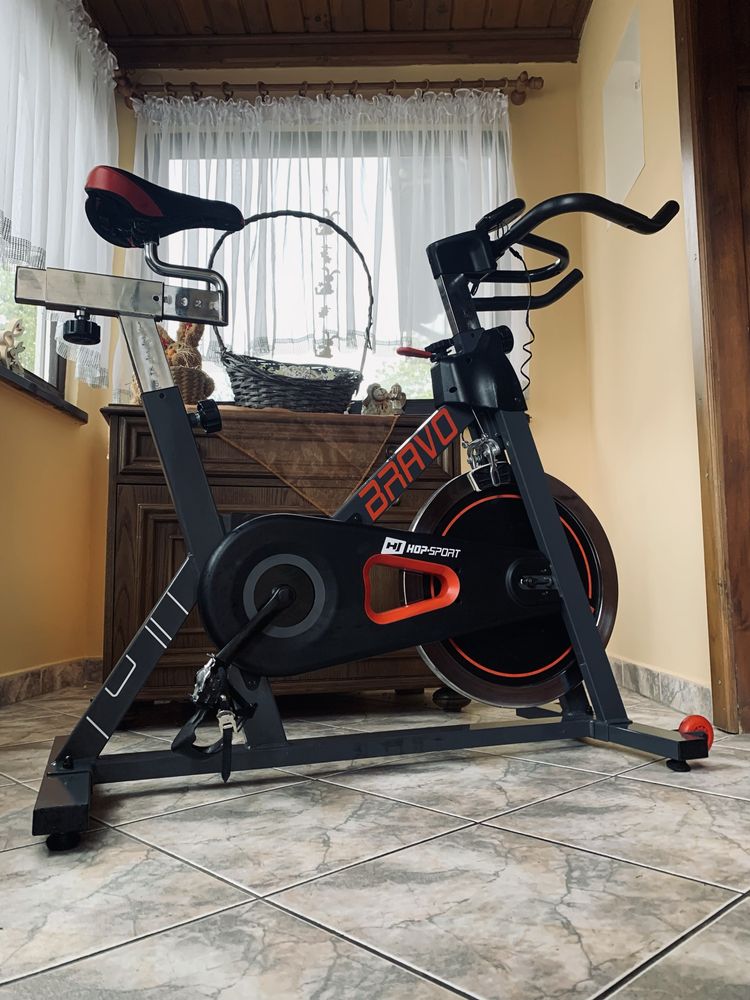 Rower spinningowy treningowy Hop Sport Bravo do 120kg stacjonarny