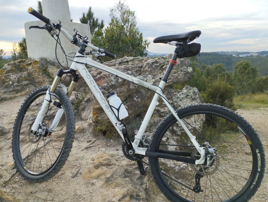 Excelente bicicleta rockrider 8.2