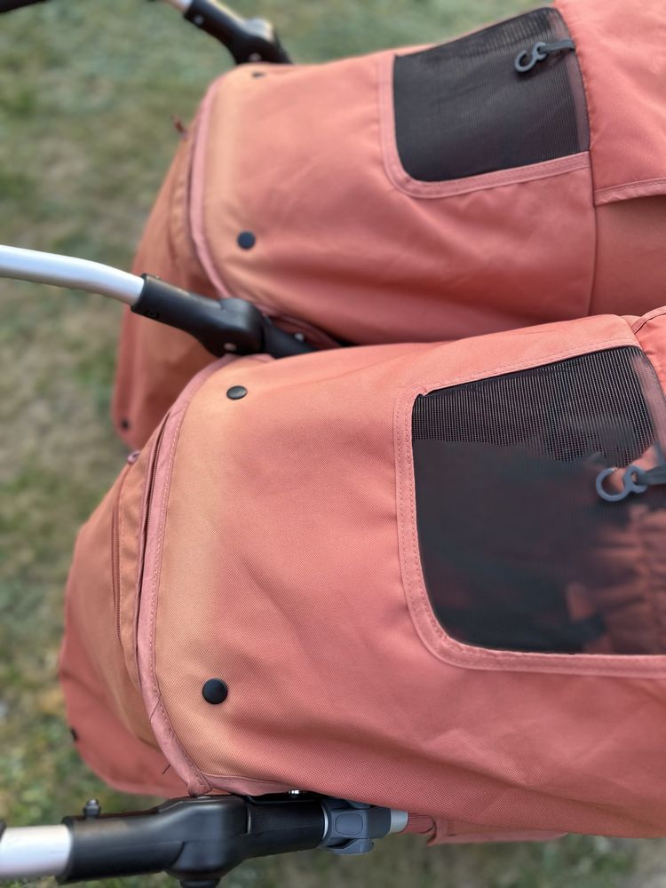 Wózek bumbleride indie twin blizniaczy, rok po roku