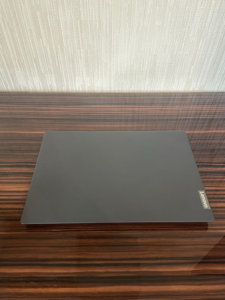 Ігровий ноутбук Lenovo V15-ADA Ryzen 5 12GB DDR4 256GB SSD Win11