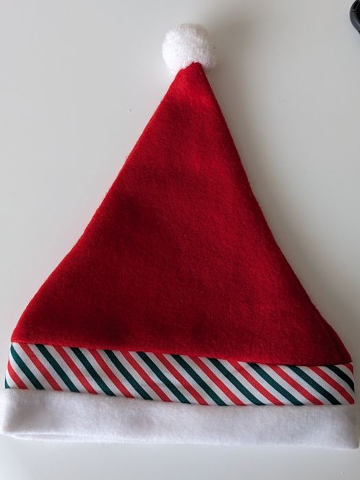 Czapeczka świąteczna -moje pierwsze święta