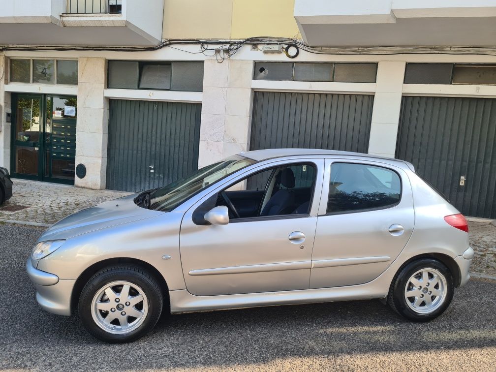 Pegeout 206 gasolina 1.1 2002